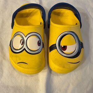 CROCS Kids Yellow Minion Clog Slip-Ons with Navy Straps